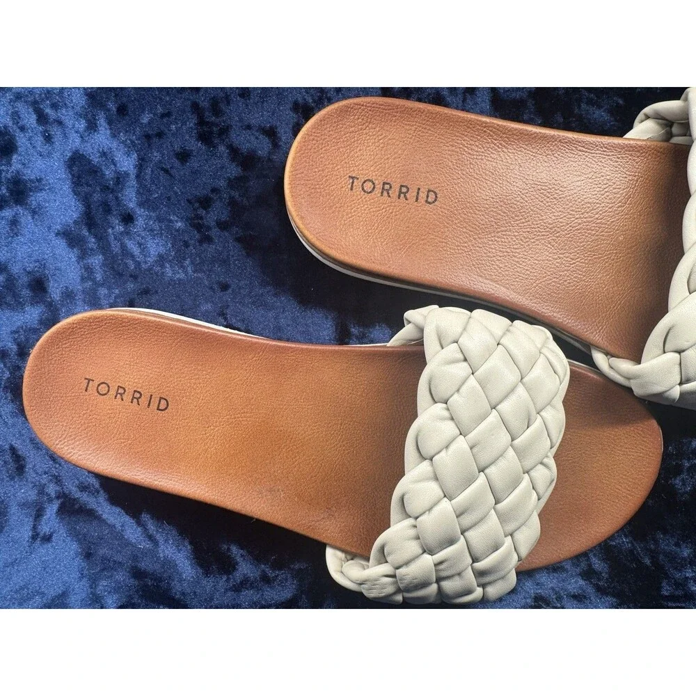 Torrid White Braided Band Slide Sandal, Size 11 - Picture 5 of 5